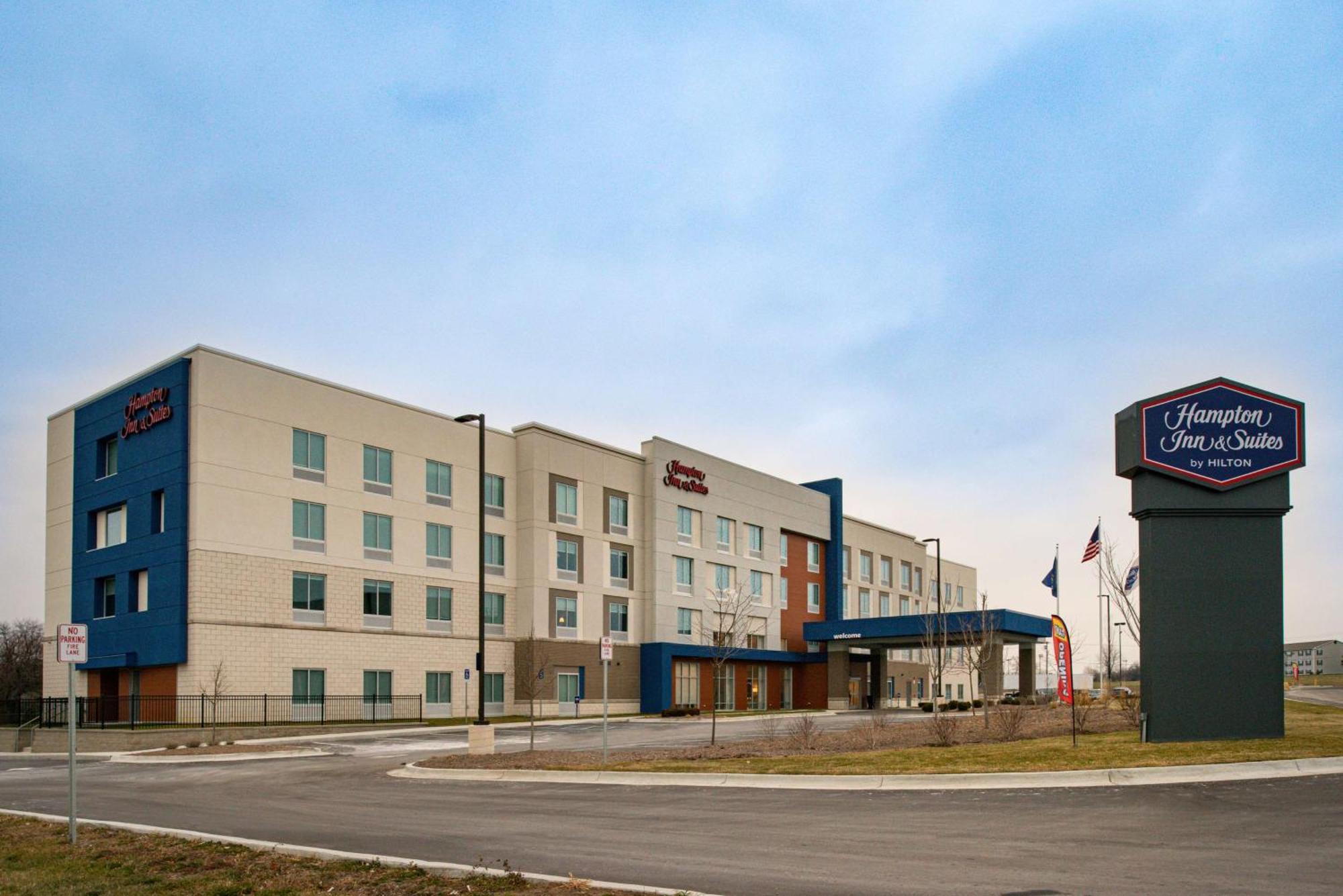 Hampton Inn & Suites Adrian, Mi Exterior photo
